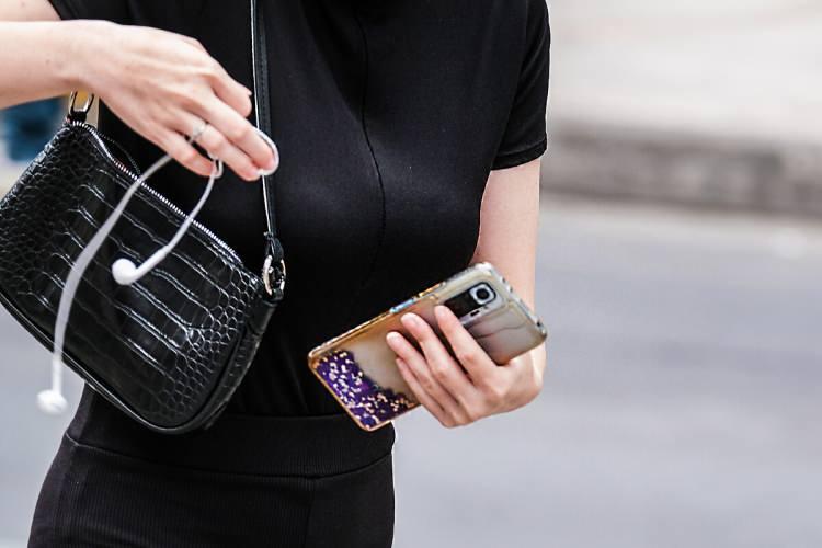 <p><strong>İŞTE D&Uuml;NYANIN EN &Ccedil;OK TELEFON KULLANAN &Uuml;LKELER LİSTESİ!</strong></p>

<p>&nbsp;</p>
