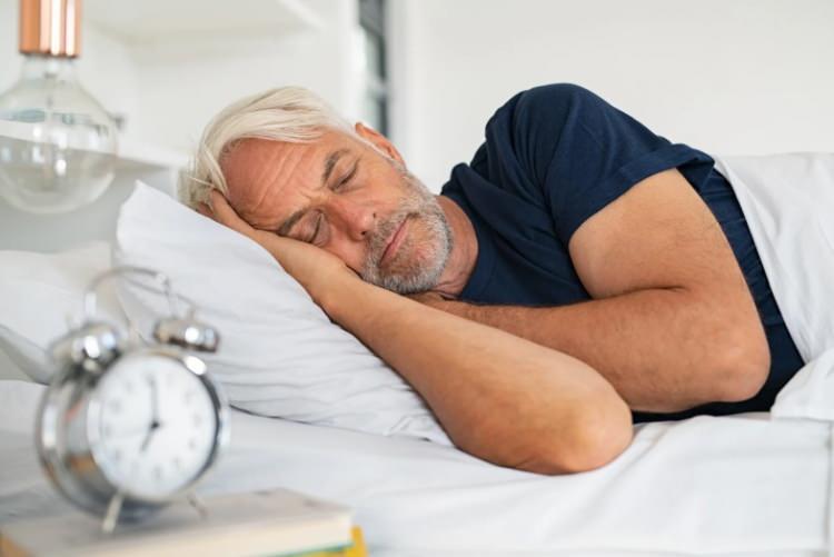 <p>Buna karşılık, yoğun iş temposu ve b&uuml;y&uuml;k şehir yaşamının baskın olduğu Asya &uuml;lkelerinde ortalama uyku s&uuml;resi daha kısa seviyelerde seyrediyor.</p>

<p>&nbsp;</p>
