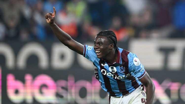 <p><strong>GALATASARAY, OULAİ İ&Ccedil;İN KESENİN AĞZINI A&Ccedil;TI</strong></p>
