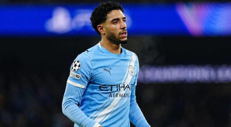 <p>Fenerbah&ccedil;e, golc&uuml; transferinde gemileri yaktı ve Manchester City'nin yıldız forveti Omar Marmoush'a kancayı taktı.<br />
<br />
Sarı lacivertliler, İngiltere'de hem oyuncunun menajeriyle hem de City'le bu hafta masaya oturacak.<br />
<br />
&nbsp;(FOTOMA&Ccedil;)</p>
