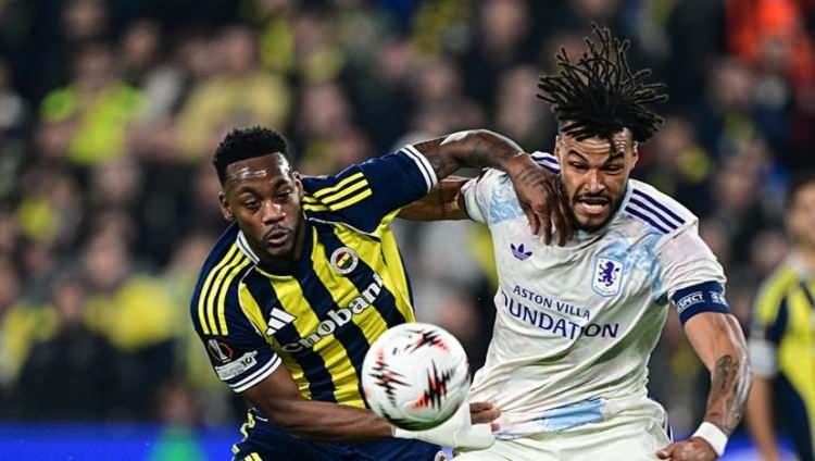 <p>UEFA Avrupa Ligi'nin 7. haftasında Fenerbah&ccedil;e, sahasında Aston Villa'ya tek golle mağlup oldu.</p>
