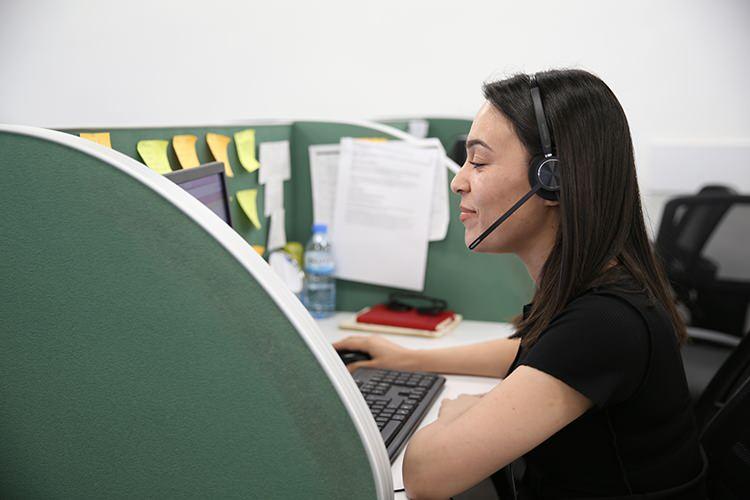 <p><strong>&Ccedil;ağrı Merkezi M&uuml;şteri Temsilcisi: 28 bin 701 a&ccedil;ık iş</strong></p>

<p>&nbsp;</p>
