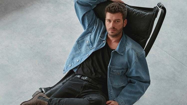 <p><span style="color:#FF0000"><strong>B&Ouml;L&Uuml;M BAŞI 4 MİLYON TL İDDİASI!</strong></span></p>

<p><strong>Kıvan&ccedil; Tatlıtuğ'un yeni projesinde kazanacağı rakamın b&ouml;l&uuml;m başına 4 milyon TL olduğu iddia edildi.</strong></p>
