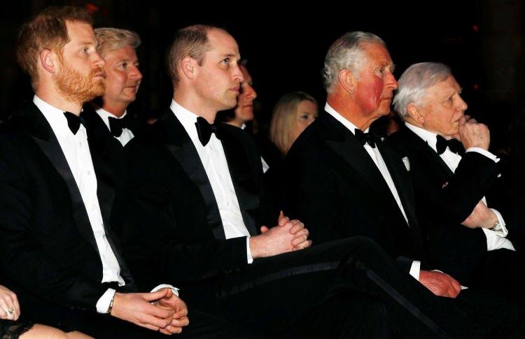 <p><strong>İddiaya g&ouml;re Harry'nin &uuml;lkede olduğu g&uuml;nlerde, ağabeyi Prens William ve Kate Middleton rotayı İsko&ccedil;ya'ya &ccedil;evirirken, Kral Charles da farklı bir programla İngiltere dışına &ccedil;ıkmayı tercih etti. Saray &ccedil;evreleri, bu "denk gelmeyen" planların tesad&uuml;f olmadığını konuşuyor.</strong></p>
