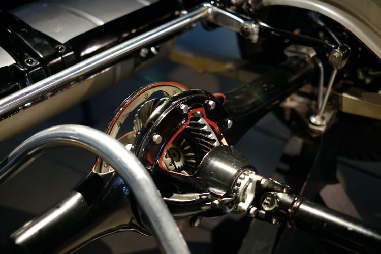 <p>Yakıtını koyup yoluna devam etmek isteyen s&uuml;r&uuml;c&uuml;ler i&ccedil;in bu motorlar, otomotiv tarihinde g&uuml;venilirliğin simgesi olarak kabul ediliyor.</p>
