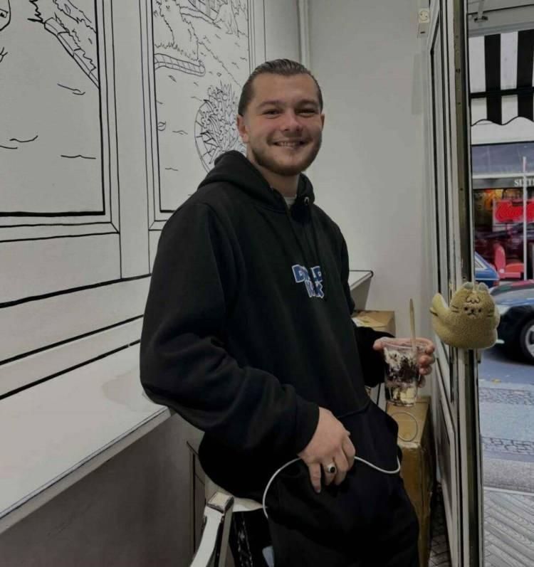 Sopayla başına vurularak &ouml;ld&uuml;r&uuml;len Poyraz'ın katillerine istenen ceza belli oldu