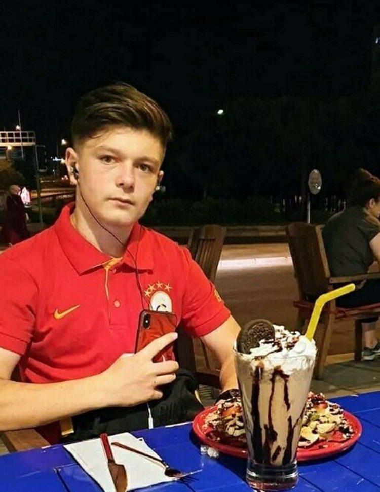 Sopayla başına vurularak &ouml;ld&uuml;r&uuml;len Poyraz'ın katillerine istenen ceza belli oldu