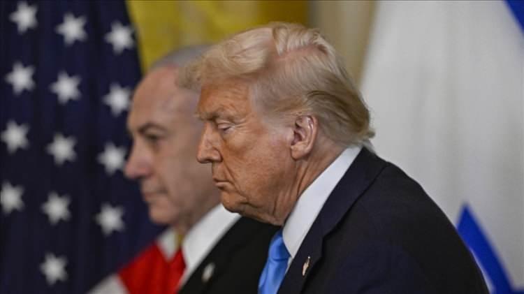<p><strong><span style="color:#B22222">TRUMP İSRAİL'DEN UZAKLAŞMAYA BAŞLADI!&nbsp; </span>Netanyahu tepkili</strong></p>

<p>&nbsp;</p>

<p>İsrail, ABD&rsquo;nin Gazze i&ccedil;in oluşturduğu Barış Kurulu&rsquo;na tepkili. Tel Aviv y&ouml;netimi, kurulun kendileriyle yeterli istişare yapılmadan kurulduğunu, yapısının İsrail&rsquo;in g&uuml;venlik ve siyasi &ouml;nceliklerini tam yansıtmadığını savunuyor.</p>

<p>&nbsp;</p>

<p><strong>&Ouml;zellikle bazı &uuml;lkelerin kurulda yer alması İsrail&rsquo;de, başta sağ ve aşırı sağ &ccedil;evreler olmak &uuml;zere, ciddi rahatsızlık oluşturmuş durumda.</strong></p>
