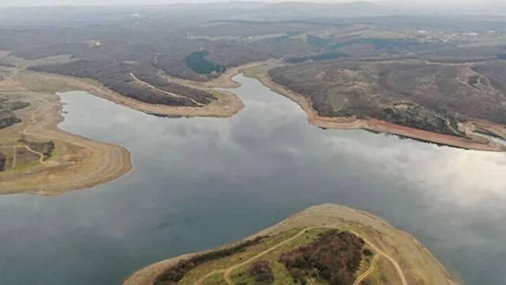 <p><strong>İstanbul'da baraj doluluk oranları yaz aylarının gelmesiyle birlikte vatandaşlar tarafından araştırma konusu oldu.</strong></p>

