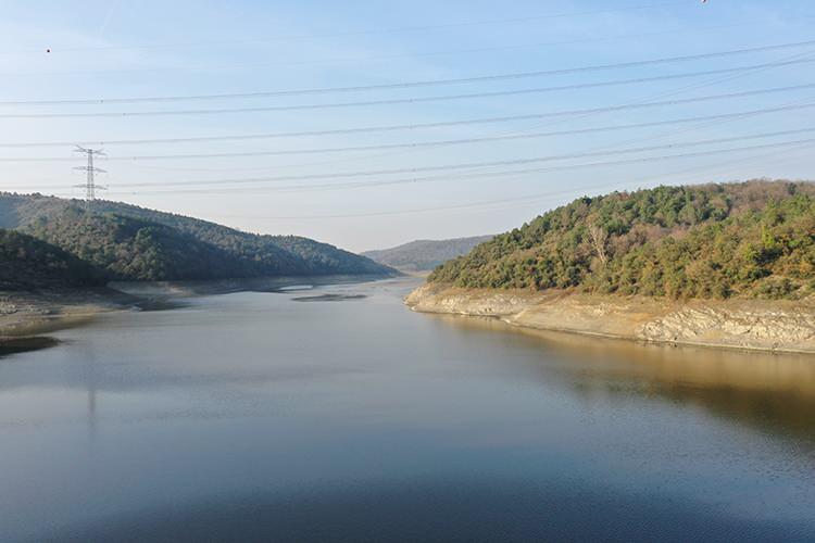 <p><span style="color:#B22222"><strong>22 OCAK 2026 BARAJ DOLULUK ORANLARI</strong></span></p>

<p>&nbsp;</p>
