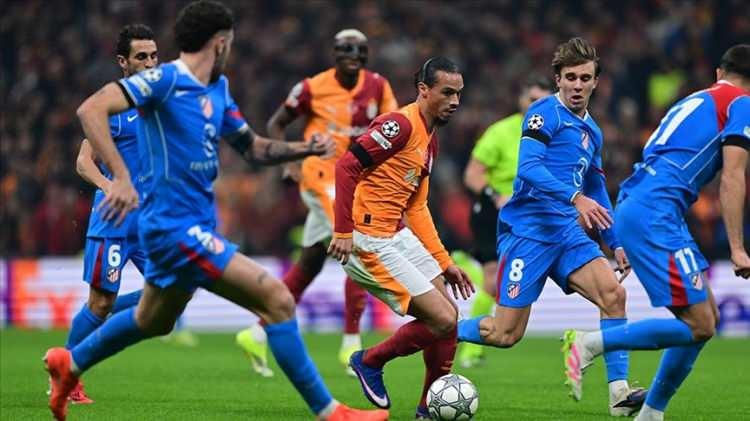 <p>UEFA Şampiyonlar Ligi'nde Galatasaray, sahasında Atletico Madrid'le 1-1 berabere kaldı.</p>
