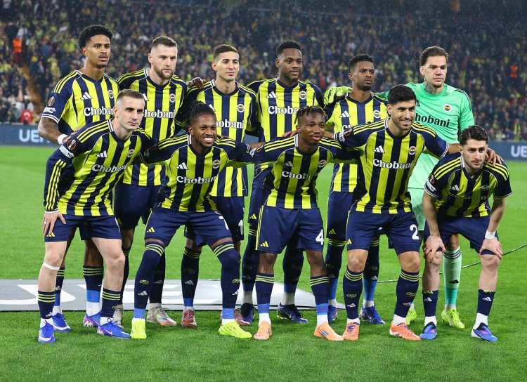 <p>42- Fenerbah&ccedil;e<br />
<br />
** Temsilcilerimiz Galatasaray ve Fenerbah&ccedil;e, UEFA kul&uuml;pler sıralamasında ilk 50 kul&uuml;p i&ccedil;inde yer alan iki T&uuml;rk takımı oldular.</p>
