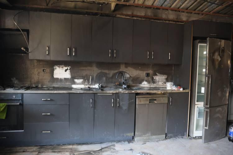 Hataylı ailenin ağır sınavı: İkinci kez evsiz kaldılar! 