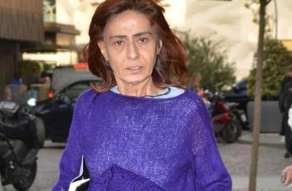 <p><strong>&Uuml;nl&uuml; ismin sert &ccedil;ıkışı, sosyal medyayı da ikiye b&ouml;ld&uuml;. Kimileri Tilbe'yi destekleyerek "Herkesin hayatını film yapmasınlar artık cidden yeter" derken; kimileri ise "Yıldız'ın hayatını onun g&ouml;z&uuml;nden izlemek de bir başka olur" yorumunda bulundu.</strong></p>
