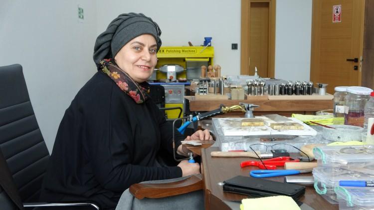 Trabzon'da &uuml;retiyor: 40 yaşından sonra başladığı meslek hayatını değiştirdi