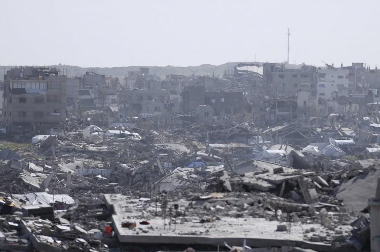 <p>Chaiban, "Bu &ccedil;ocukların kaderini değiştirmek i&ccedil;in bir fırsatımız var. Bunu boşa harcamamalıyız." ifadesini kullandı.</p>

<p>ABD Başkanı Trump, 9 Ekim 2025'te Mısır'da devam eden m&uuml;zakerelerde İsrail ile Hamas'ın Gazze'de ateşkes planının ilk aşamasını onayladığını duyurmuş, ateşkes İsrail h&uuml;k&uuml;metinin onayıyla ertesi g&uuml;n devreye girmişti.</p>
