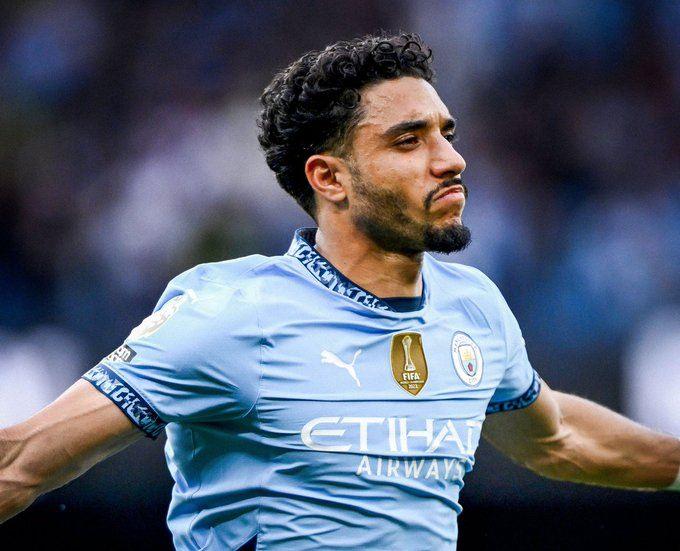 <p>Değeri 65 milyon euro olan Marmoush i&ccedil;in Bayern M&uuml;nih'in takipte olduğu, Tottenham ve Aston Villa'nın da oyuncuyla yakından ilgilendiği belirtildi.</p>
