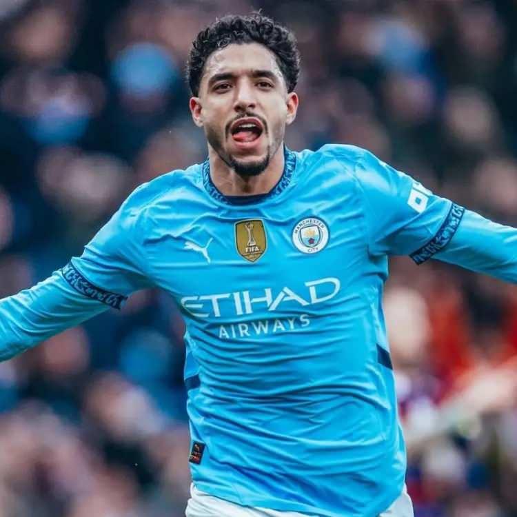 <p>Ancak teklif hazırlığındaki tek takımın 30 milyon euro ile Fenerbah&ccedil;e olduğu &ouml;ne s&uuml;r&uuml;ld&uuml;.<br />
<br />
(AKŞAM)</p>
