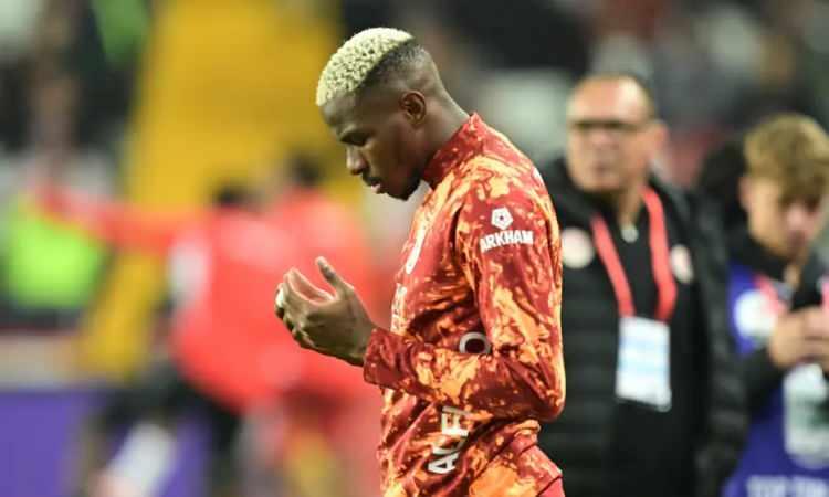 <p>Barcelona, PSG, Chelsea ve Manchester United'ın ardından Atletico Madrid de Osimhen i&ccedil;in devreye girdi.<br />
<br />
(AKŞAM)</p>
