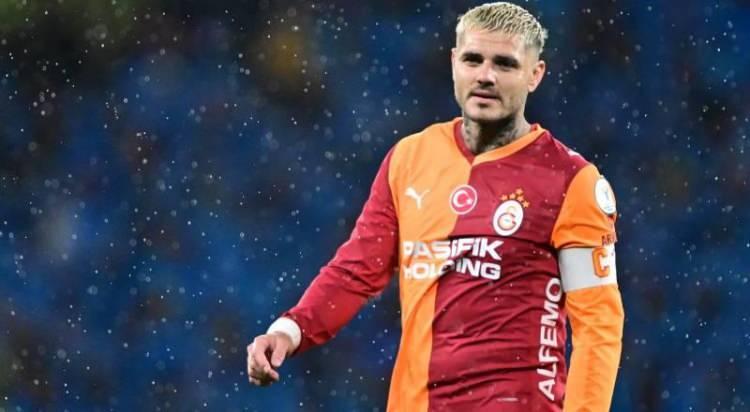 <p>Galatasaray y&ouml;netimi, s&ouml;zleşmesi sezon sonunda bitecek olan Icardi'nin menajeri Pino ile bir araya geldi.<br />
<br />
Yapılan g&ouml;r&uuml;şmede sarı-kırmızılıların "Biz Icardi ile devam etmek istiyoruz. Sezon sonunda oturalım konuşalım" dediği &ouml;ğrenildi.<br />
<br />
(FOTOMA&Ccedil;)</p>
