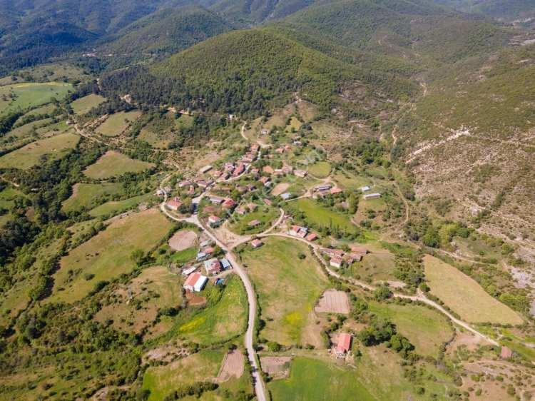 <p><span style="color:#B22222"><strong>DONDURMA K&Ouml;Y&Uuml;:</strong></span> &Ccedil;ANAKKALE / &Ccedil;AN</p>

<p>&nbsp;</p>
