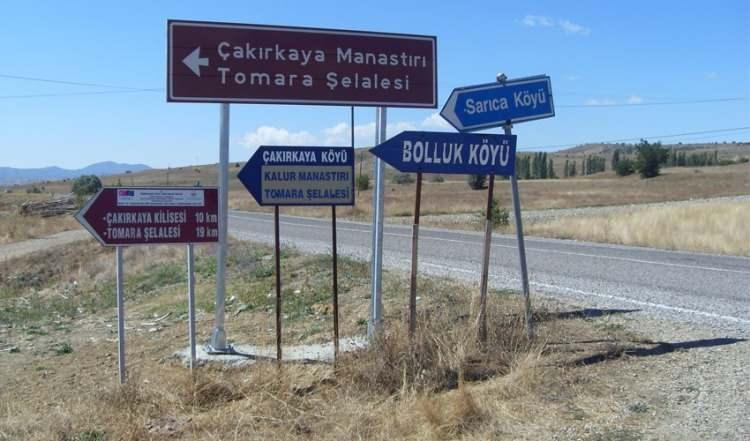 <p><span style="color:#B22222"><strong>EN KISA İSİMLİ K&Ouml;YLER</strong></span></p>

<p>&nbsp;</p>
