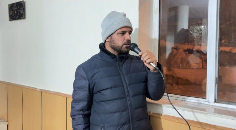 <p>&nbsp;</p>

<p class="MsoNormal">Paylaşılan bilgilere g&ouml;re cami &ccedil;atısında ilk hasar sabah saatlerinde meydana geldi. Cemaat yatsı namaz kıldığı sırada &ccedil;atıda ikinci bir &ccedil;&ouml;kme daha yaşandı.</p>
