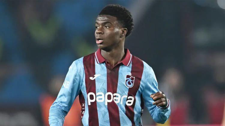 <p>Trabzonspor, Oulai i&ccedil;in Galatasaray'ın yaptığı teklifi reddederken, en az 40 milyon euro talebinde bulunmuştu.</p>
