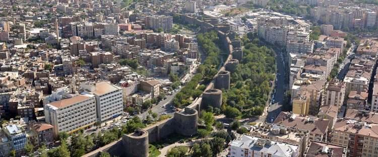 <p><span style="color:#B22222"><strong>78. DİYARBAKIR:</strong></span></p>

<p>2.456.017</p>
