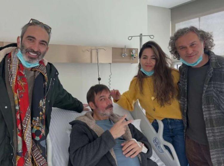 <p><strong>''G&Uuml;NDE 10 TANE SERUM ALIYORUM''</strong></p>

<p>Karaciğer yetmezliğiyle savaşan ve don&ouml;r i&ccedil;in heyetin karşısına &ccedil;ıkan Ufuk &Ouml;zkan, "<strong>Ayakta durduğuma bakmayın. G&uuml;nde 10 tane serum alıyorum. 19 g&uuml;nde Herk&uuml;l'e d&ouml;nd&uuml;m. Bu alemde yiyeceğimiz lokma varsa yeriz. Kendimizi hekimlerimize emanet ettik"</strong> dedi.</p>
