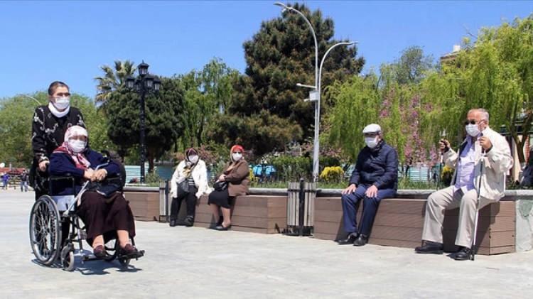 <p>T&uuml;rkiye&rsquo;de hayata ge&ccedil;irilecek sistem ile, &ouml;zel bakım hizmetlerine erişimin kolaylaşması, evde hemşire, hasta bakıcı ve fizik tedavi hizmetleri ile ekipman desteği verilmesi de ama&ccedil;lanıyor.</p>
