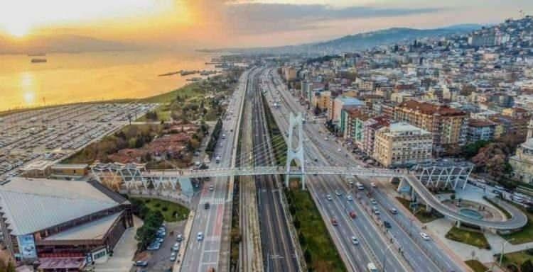 <p><span style="color:#B22222">3)&nbsp; KOCAELİ</span></p>
