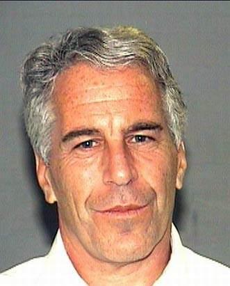 <p><strong>ABD Adalet Bakanlığı tarafından Ocak 2026 sonu itibarıyla kamuoyunun erişimine a&ccedil;ılan Jeffrey Epstein belgeleri arasında yer alan yeni e-postalar, s&uuml;per model Naomi Campbell'ın Epstein ile olan ilişkisinin boyutlarına ışık tuttu.</strong></p>
