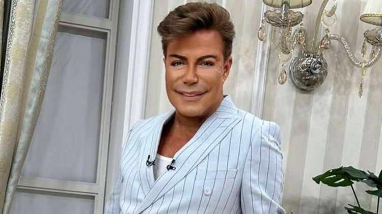 <p><strong>Evinde ge&ccedil;irdiği kalp krizi sonrası yoğun bakıma alınan ve 30 Ocak'ta hayatını kaybeden Fatih &Uuml;rek'in cenaze videolarına, şarkıcı Hatice'den gelen yorum sosyal medyada g&uuml;ndem oldu.</strong></p>
