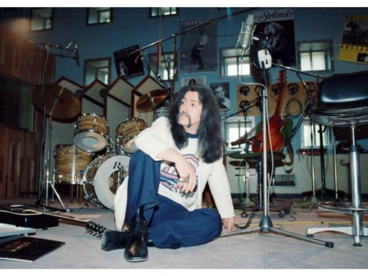 <p><strong><span style="color:#FF0000">ANMA T&Ouml;RENİ D&Uuml;ZENLENECEK</span></strong></p>

<p><strong>Bu yıl, Muğla'nın Menteşe il&ccedil;esinde yer alan Mabolla Salonu, 4 Şubat &Ccedil;arşamba g&uuml;n&uuml; Barış Man&ccedil;o'yu anma t&ouml;renine ev sahipliği yapacak. Sahnede &ccedil;alacak o unutulmaz şarkılar, izleyenleri bir zaman yolculuğuna &ccedil;ıkararak, Man&ccedil;o'nun mirasını bir kez daha hatırlatacak.</strong></p>
