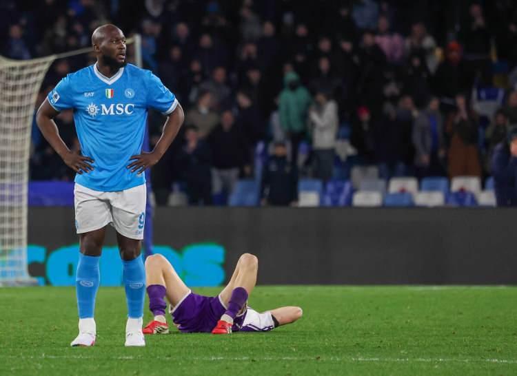 <p>Fenerbah&ccedil;e'ye Napoli'nin golc&uuml;s&uuml; Romelu Lukaku &ouml;nerildi. Ancak teknik direkt&ouml;r Domenico Tedesco'dan onay &ccedil;ıkmadı. (AKŞAM)</p>
