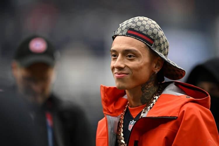 <p><strong>"Day in the Life" ve "Loading" gibi par&ccedil;alarla d&uuml;nya m&uuml;zik listelerine adını yazdıran &uuml;nl&uuml; rap yıldızı Central Cee, bu kez m&uuml;zikal başarısıyla değil, radikal kararıyla g&uuml;ndeme geldi.</strong></p>
