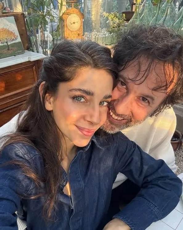 <p><strong>Son d&ouml;nemde sosyal medyada i&ccedil;erik &uuml;reten Leviner, 21 Ocak 2025 tarihinde babasını kaybettikten hemen sonra acil bir kalp ameliyatına alınmıştı.</strong></p>
