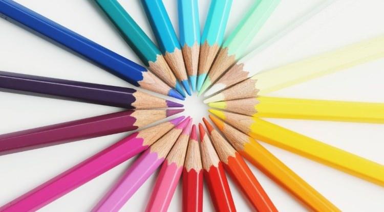 <p><strong>Son yıllarda yapılan araştırmalar depresyona meyilli kişilerin belli renkler &uuml;zerinde yoğunlaştığını g&ouml;sterdi. Peki, depresif kişilerin en sık tercih ettiği renkler hangileri diyorsanız, işte detaylar...</strong></p>
