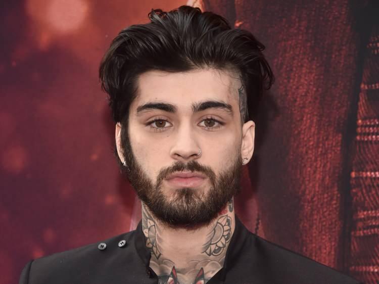 <p><span style="color:#B22222"><strong>ZAYN MALIK</strong></span></p>
