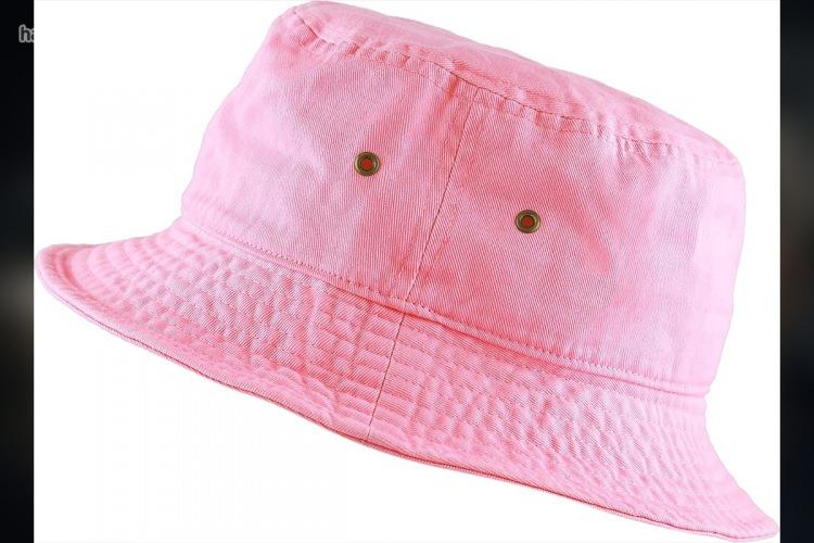 <p><strong><span style="color:#B22222">&Ccedil;OCUK ŞAPKASI&nbsp;</span> |&nbsp; 13 DOLAR</strong></p>
