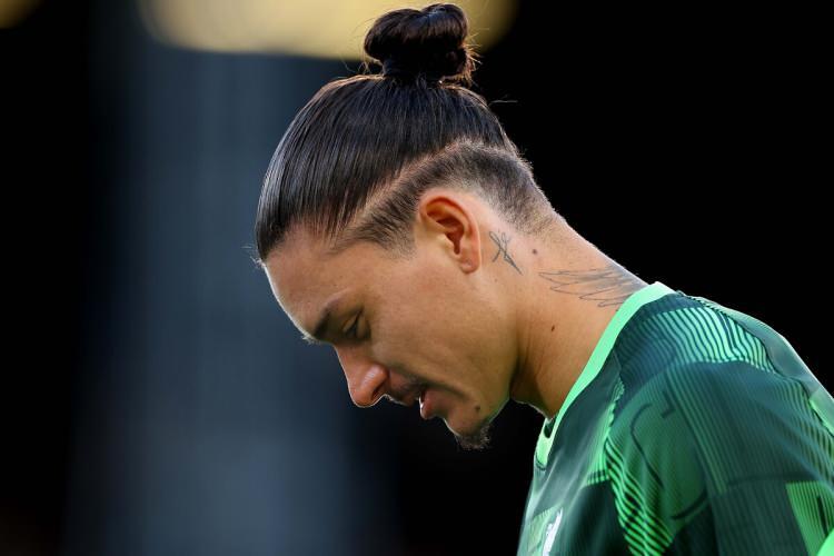 <p>Nunez, Temmuz 2022'de 85 milyon euro bonservis bedeliyle İngiltere Premier Lig ekibi Liverpool'a transfer olmuştu.</p>
