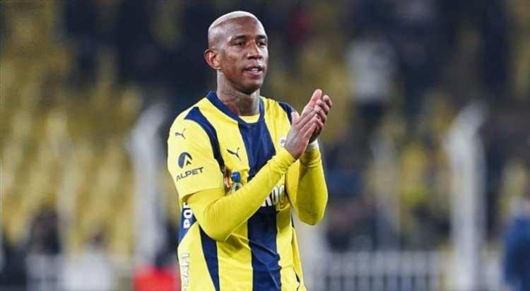 <p>Fenerbah&ccedil;e'de bu sezon 32 ma&ccedil;a &ccedil;ıkan Talisca 17 gol 4 asistlik performans sergiledi.</p>
