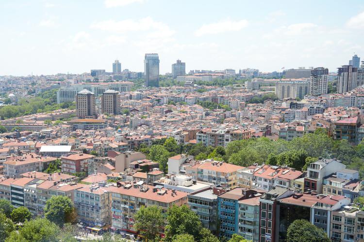 <p><span style="color:#B22222"><strong>-SARIYER:</strong></span> 145.655 TL/m2</p>

<p><span style="color:#B22222"><strong>-BAKIRK&Ouml;Y:</strong></span> 110.484 TL/m2</p>
