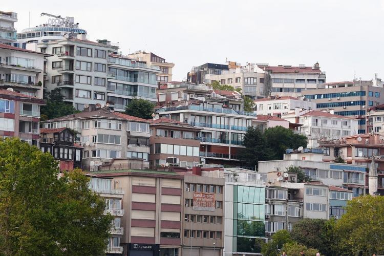 <p><span style="color:#B22222"><strong>-BEYKOZ:</strong></span> 105.244 TL/m2</p>

<p><span style="color:#B22222"><strong>-&Uuml;SK&Uuml;DAR:</strong></span> 93.832 TL/m2</p>
