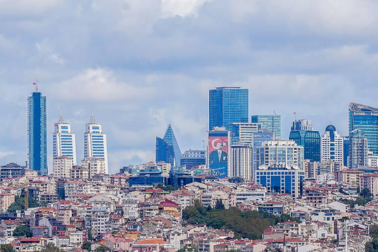 <p><span style="color:#B22222"><strong>-AVCILAR:</strong></span> 44.909 TL/m2</p>

<p><span style="color:#B22222"><strong>-G&Uuml;NG&Ouml;REN:</strong></span> 45.326 TL/m2</p>
