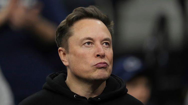 <p><span style="color:#B22222"><strong>ELON MUSK</strong></span></p>
