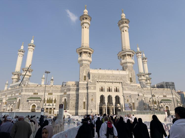 <p><strong><span style="color:inherit">(Allah&rsquo;ım, senden, bilip bilmediğim her hayrı ister, her şerden sana sığınırım.) </span></strong></p>

<p><span style="color:inherit">[Taberani]</span></p>

<p>&nbsp;</p>
