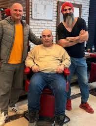 <p><span style="color:#FF0000"><strong>İLK KEZ M&Uuml;GE ANLI'YA KONUŞTU</strong></span></p>

<p><strong>Sosyal medyada &ccedil;ok konuşulan g&ouml;r&uuml;nt&uuml;lerin ardından Sardoğan, ilk kez M&uuml;ge Anlı'ya konuştu. Cezaevi koşullarının zor olduğunu belirten Sardoğan, <span style="color:#FF0000">"Ağalar var, kavgalar &ccedil;ıkıyor, 50 yıl ceza alanlar var. Allah kimseyi d&uuml;ş&uuml;rmesin"</span> ifadelerini kullandı.</strong></p>
