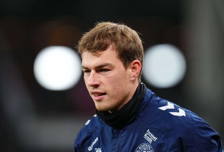 <p>Beşiktaş, West Ham'ın Danimarkalı kalecisi Mads Hermansen i&ccedil;in g&ouml;r&uuml;şmelere başladı. Kartal, satın alma opsiyonlu kiralama form&uuml;l&uuml;yle transferi ger&ccedil;ekleştirmek istiyor. (FOTOMA&Ccedil;)</p>
